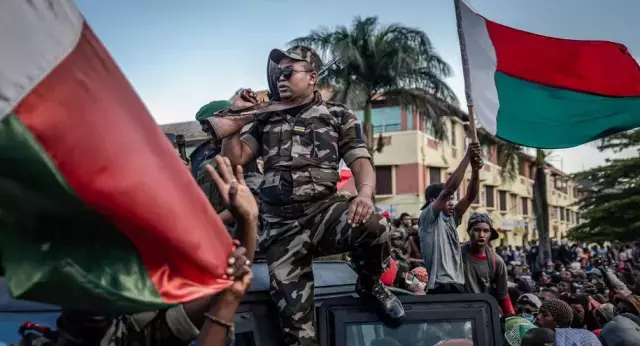 Madagaskar Devlet Baskani Rajoelina Protestolar 19144927 2247 M