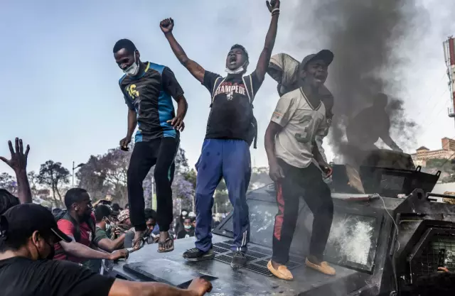 Madagaskar Devlet Baskani Rajoelina Protestolar 19144927 451 M