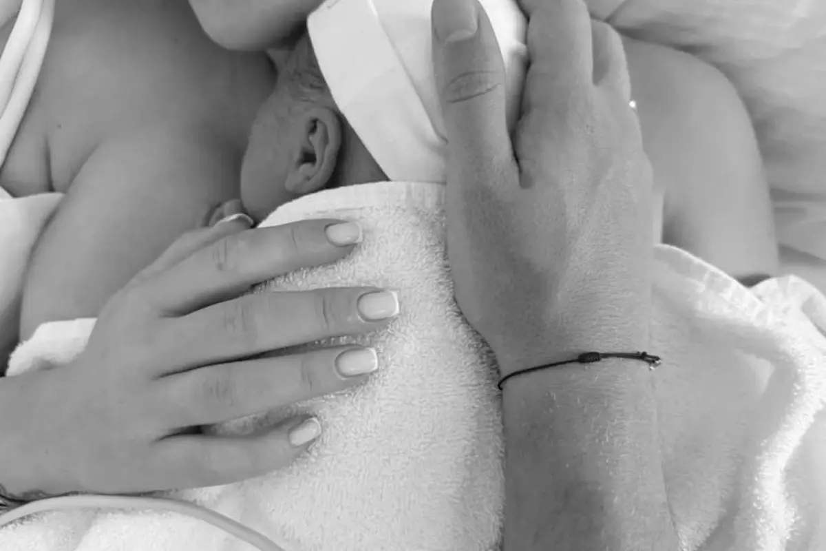 Milli Futbolcu Ferdi Kadioglu Baba Oldu 19159512 5399 Amp