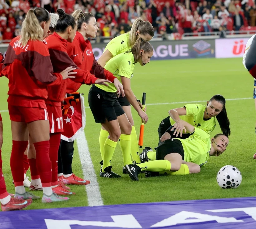 Milli Mars Okunurken Bayildi Kp1J