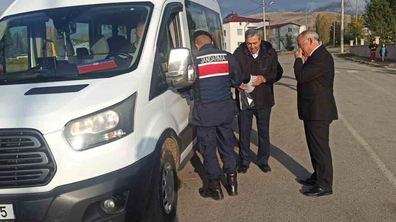 Okul Servis Araclarinda Denetimler Devam Ediyor