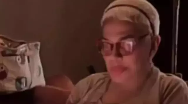 Saclarini Kazitan Sezen Aksu Nun Son Halini Yakin 19200243 8897 M