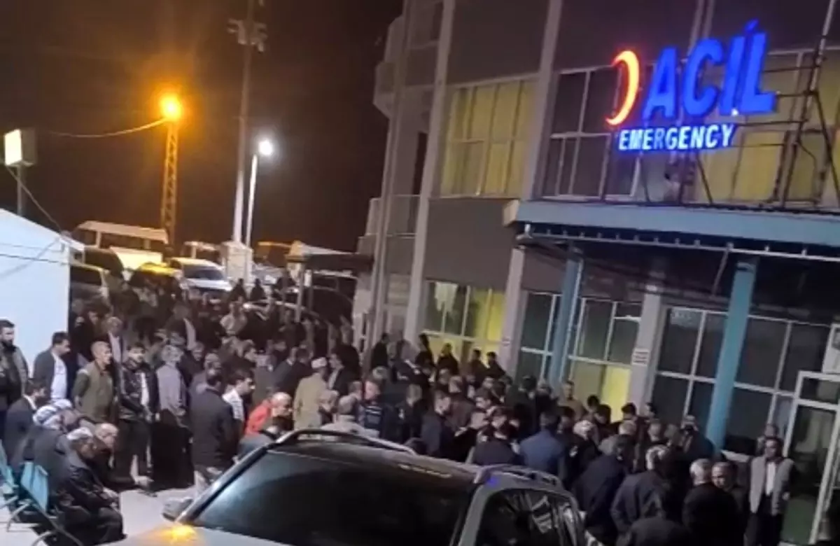 Semdinli De Agactan Dusen Sahis Hayatini Kayb 19183571 Amp