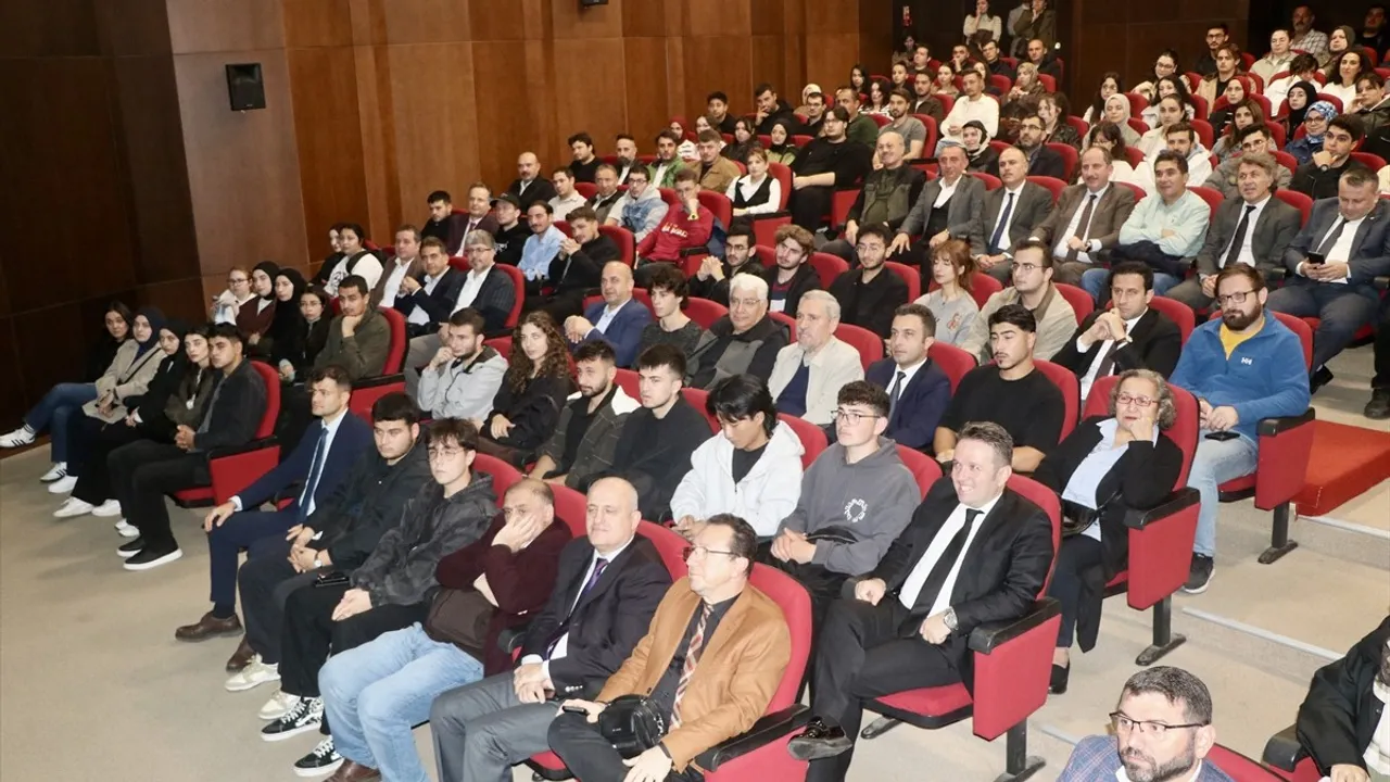 Trabzon Da Iklim Degisikligi Ve Su Yonetimi Paneli Gerceklestirildi 1200 641258