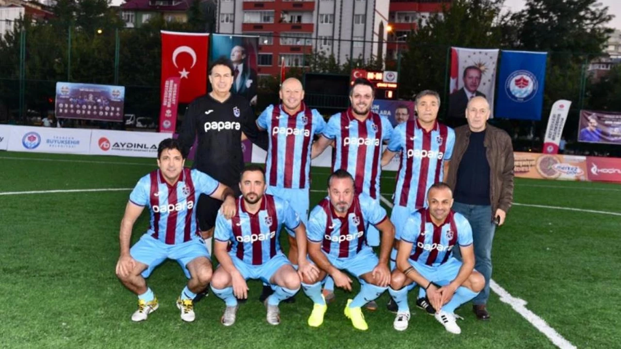 Trabzonsporun Efsaneleri Emir Yusa Icin Sahaya Cikti Okys