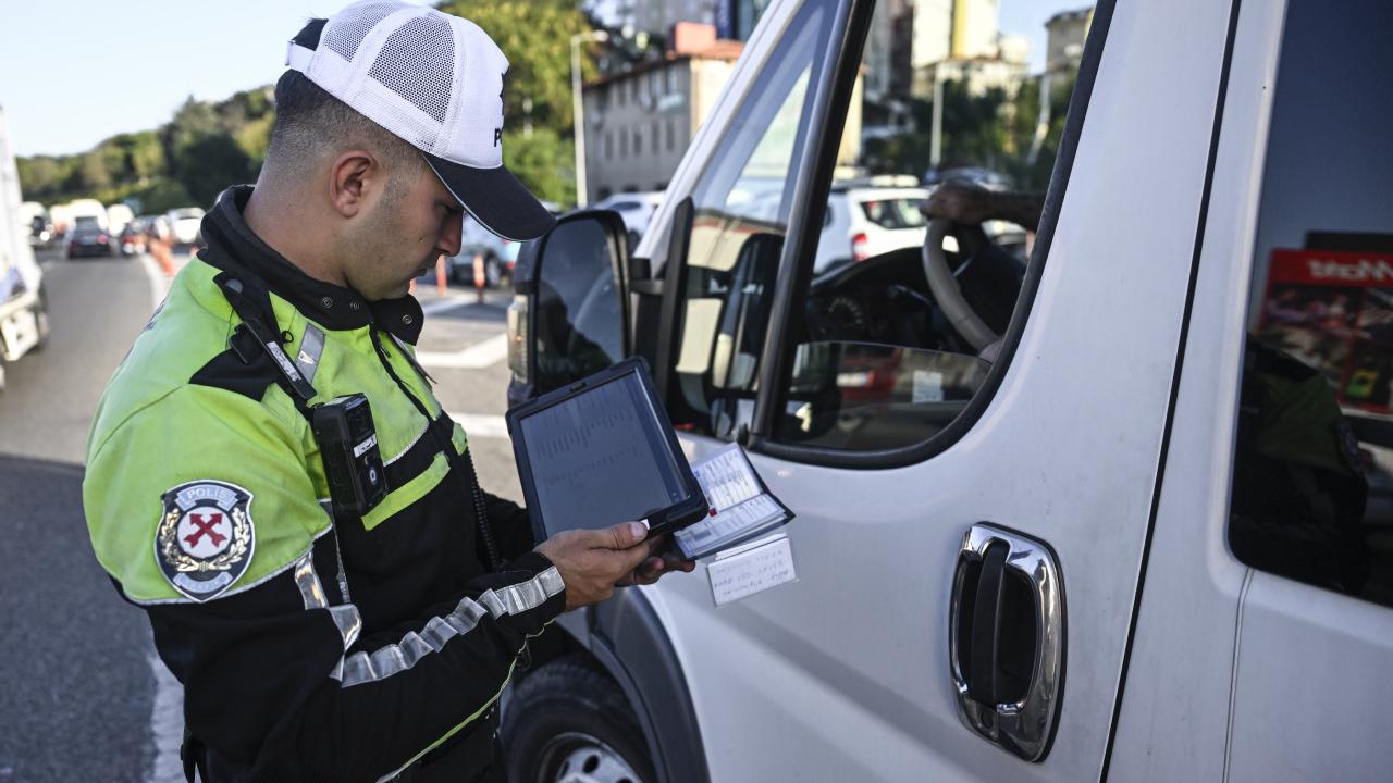 Trafik Denetim Aa 2109956
