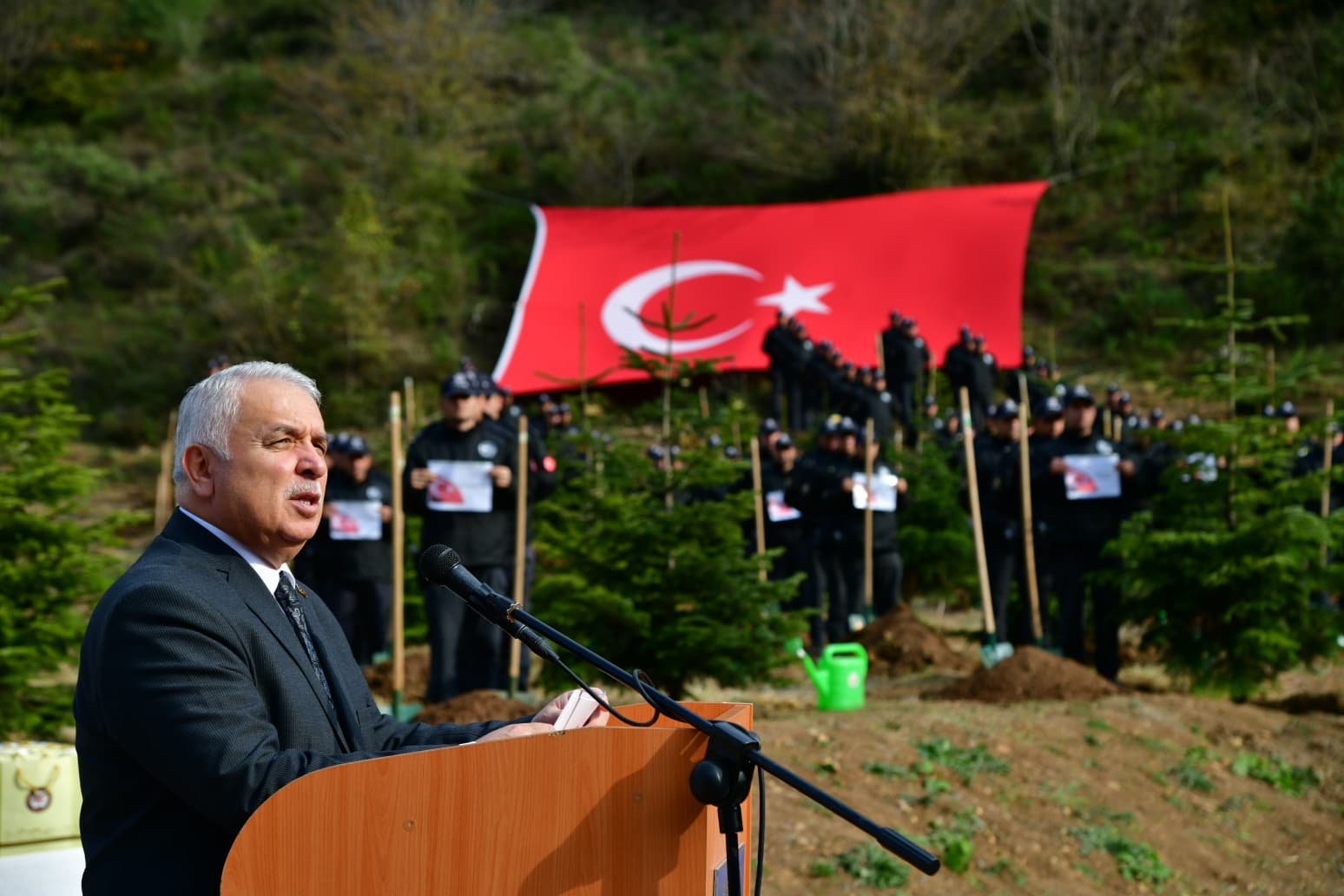 0D0Cf32F D32C 43D4 Af58 C3490F1Ab7C6