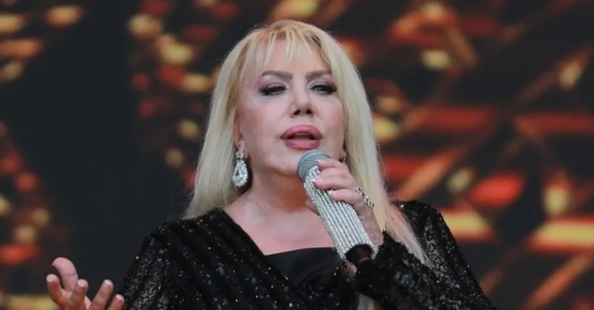 1200X627 Mine Kosan Kimdir Kac Yasinda Aslen Nereli Evli Mi Esi Kim Alisanla Hayata Gulumse Konugu Mine Kosan Hayati Ve 1645094761829