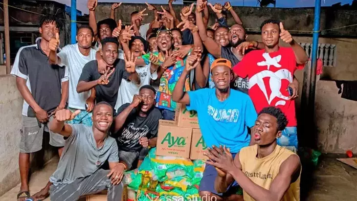 691E40B27417390292E2De84