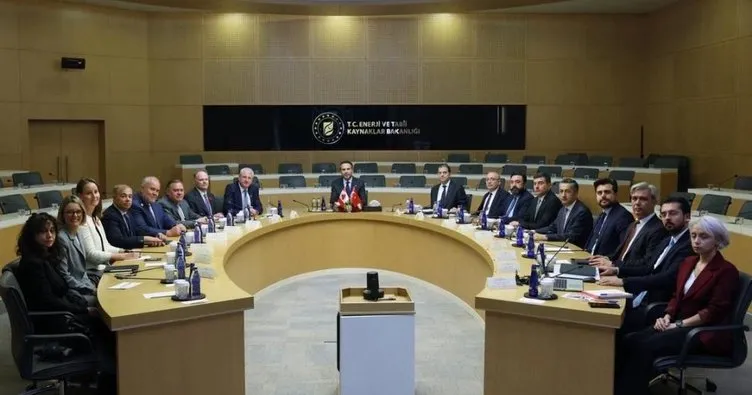 752X395 Bakan Bayraktar Nukleer Santrallerle Ilgili Dunyanin Onde Gelen Sirketleri Ile Gorusmelerimizi Surduruyoruz 1762456297696