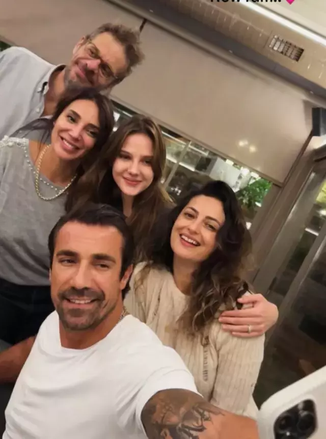 Alina Boz Basrol Oldugu Diziden Aniden Cikarildi 19296997 1049 M