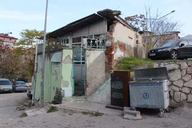 Amasya Da 9 Turbeye Kilit 19306168 295 M