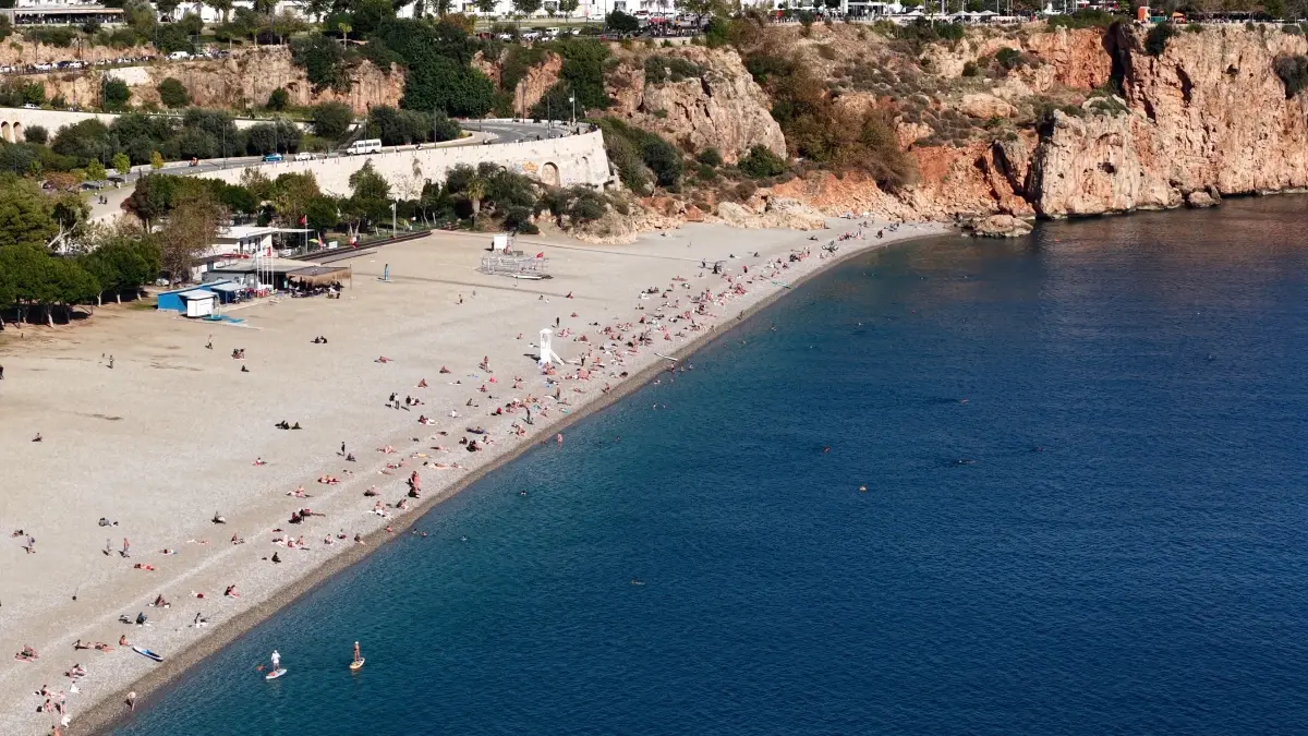 Ara Tatilin Son Gununde Sahilde Yazi Aratmaya 19259172 Amp