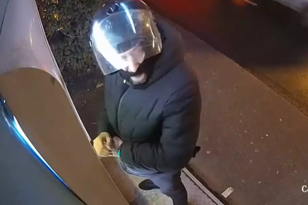 Ayni Bankanin 15 Farkli Atm Sinden 200 Bin Lira 19276035 4922 Amp