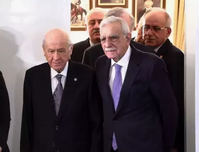 Bahceli Asiret Dizisi Uzerinden Icisleri 19277955 6366 M