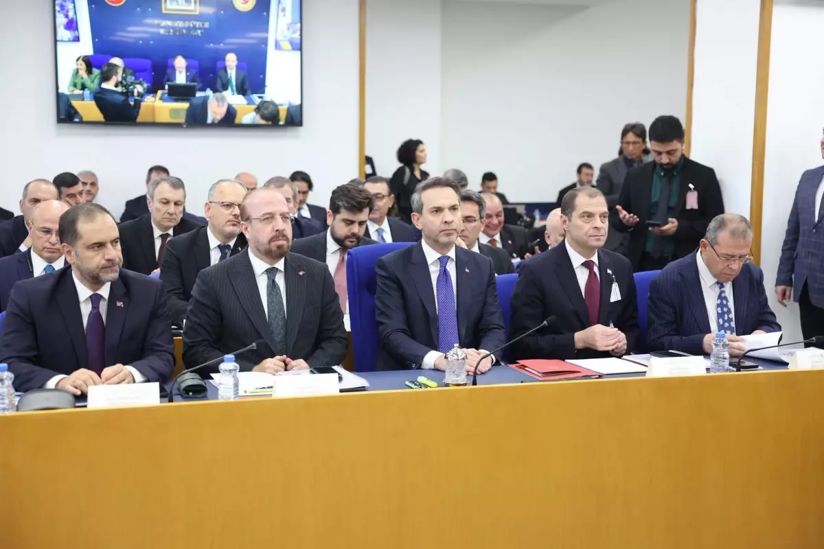 Bakan Bayraktar Petrol Ve Dogal Gazda Tarihim 19228966 Amp