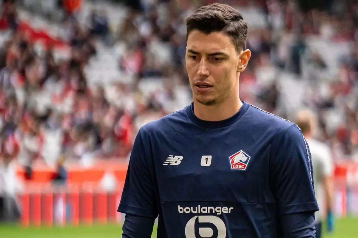 Berke Ozer Fransa Da Yeniden Gundem Oldu Ancak Bu 19233502 2713 Amp