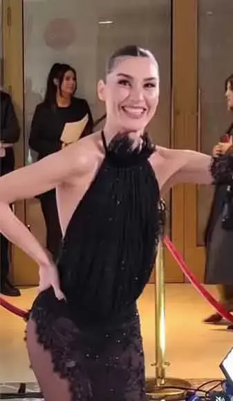 Burcu Kiratli Dan Cesur Tercih 19216342 3162 M