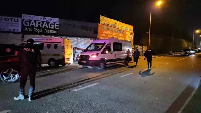 Buyukcekmece De Bir Sahis Beraber Seyahat Ett 3 19240552 O