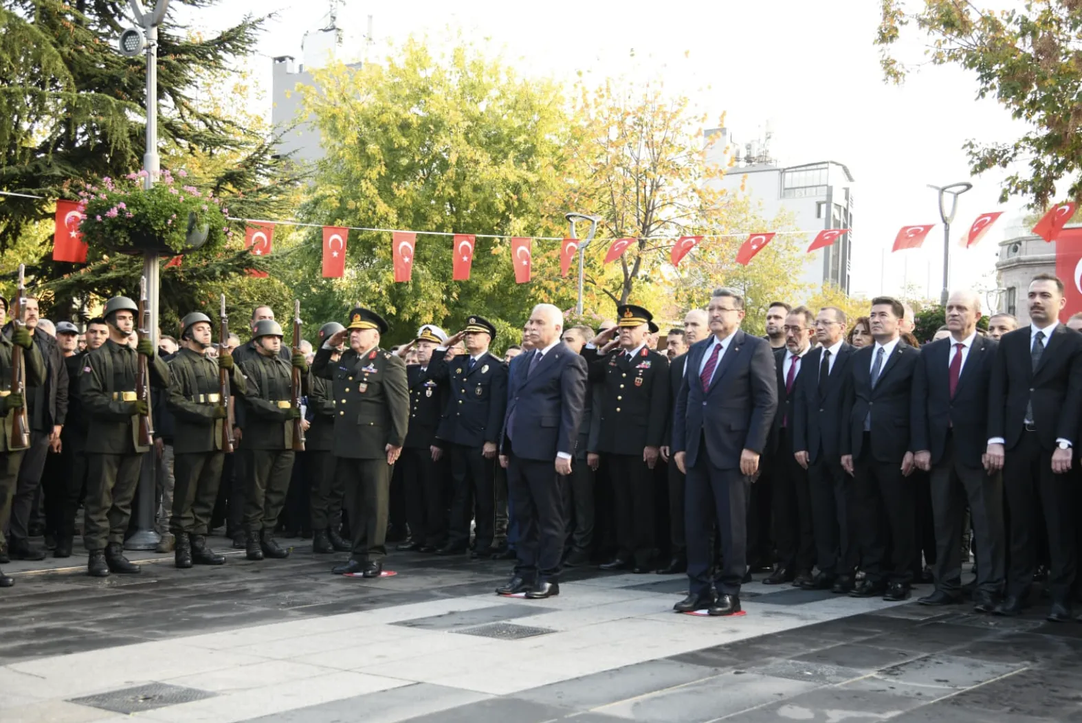 Ekran Resmi 2025 11 10 114116