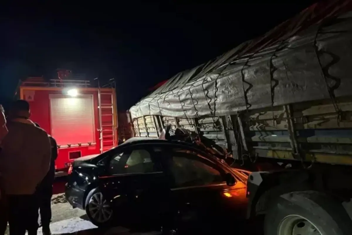 Feci Kaza 2 Kisi Hayatini Kaybetti 19260099 6251 Amp