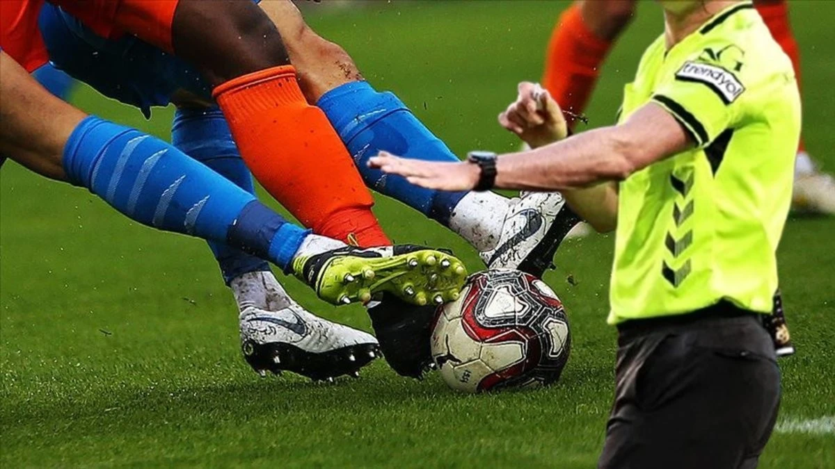 Futbolda Bahis Operasyonu 17 Si Hakem 2 Si Kulup Baskani 21 Kisi Icin Gozalti Karari 682759