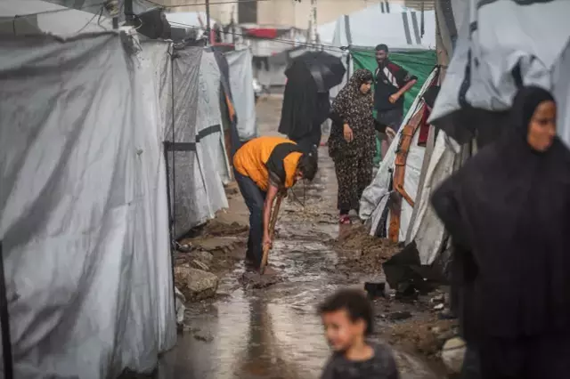 Gazze De Savas Yetmedi Simdi De Sular Altinda 19254733 5028 M