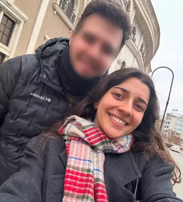 Genc Muhendisi Komalik Eden Kahveyi Yapan 19268331 6978 M