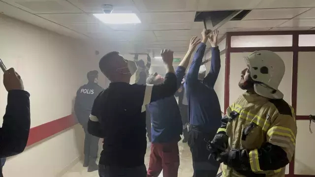 Hastalar Sokaga Dokuldu Kutahya Da Korku Dolu 19276504 6209 M