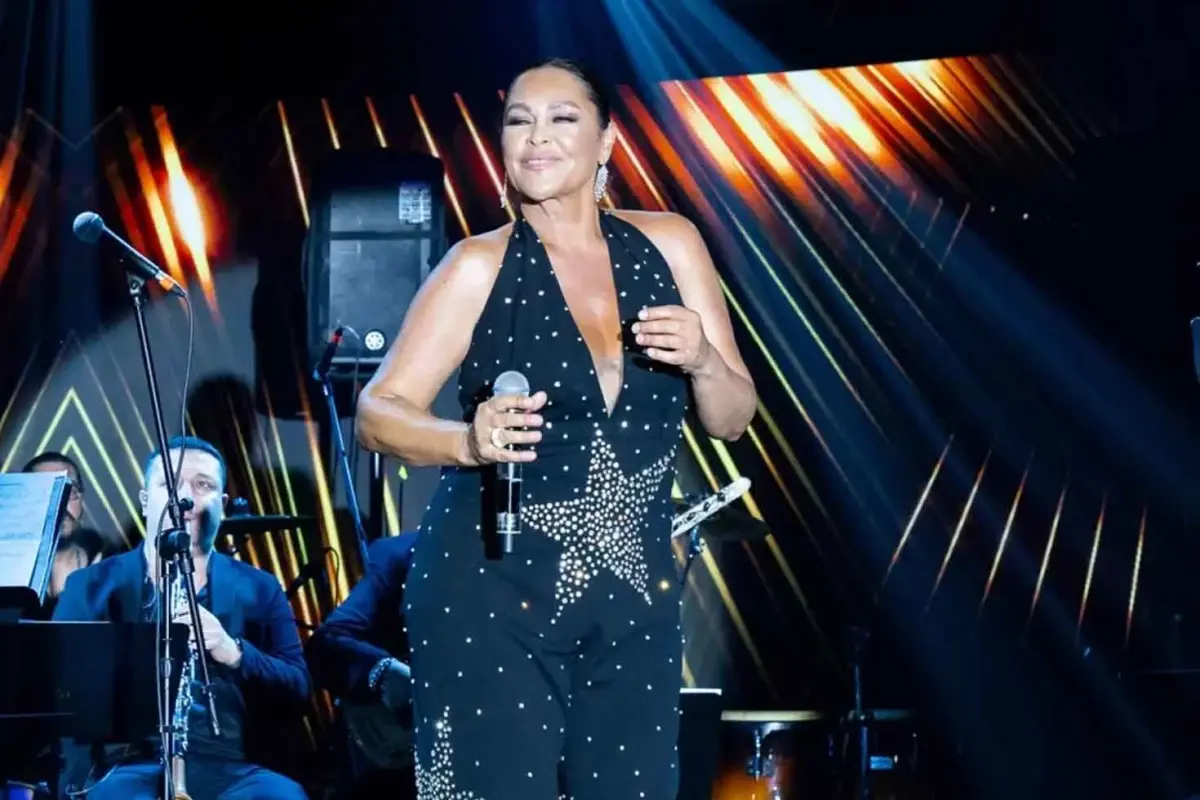 Hulya Avsar Dan Setlere Donus Sinyali 19263728 5597 Amp