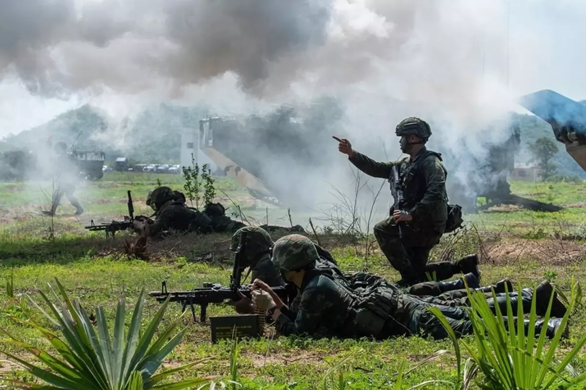 Iki Ulke Arasinda Gerginlik Yine Tirmandi Baris 19239567 2098 Amp
