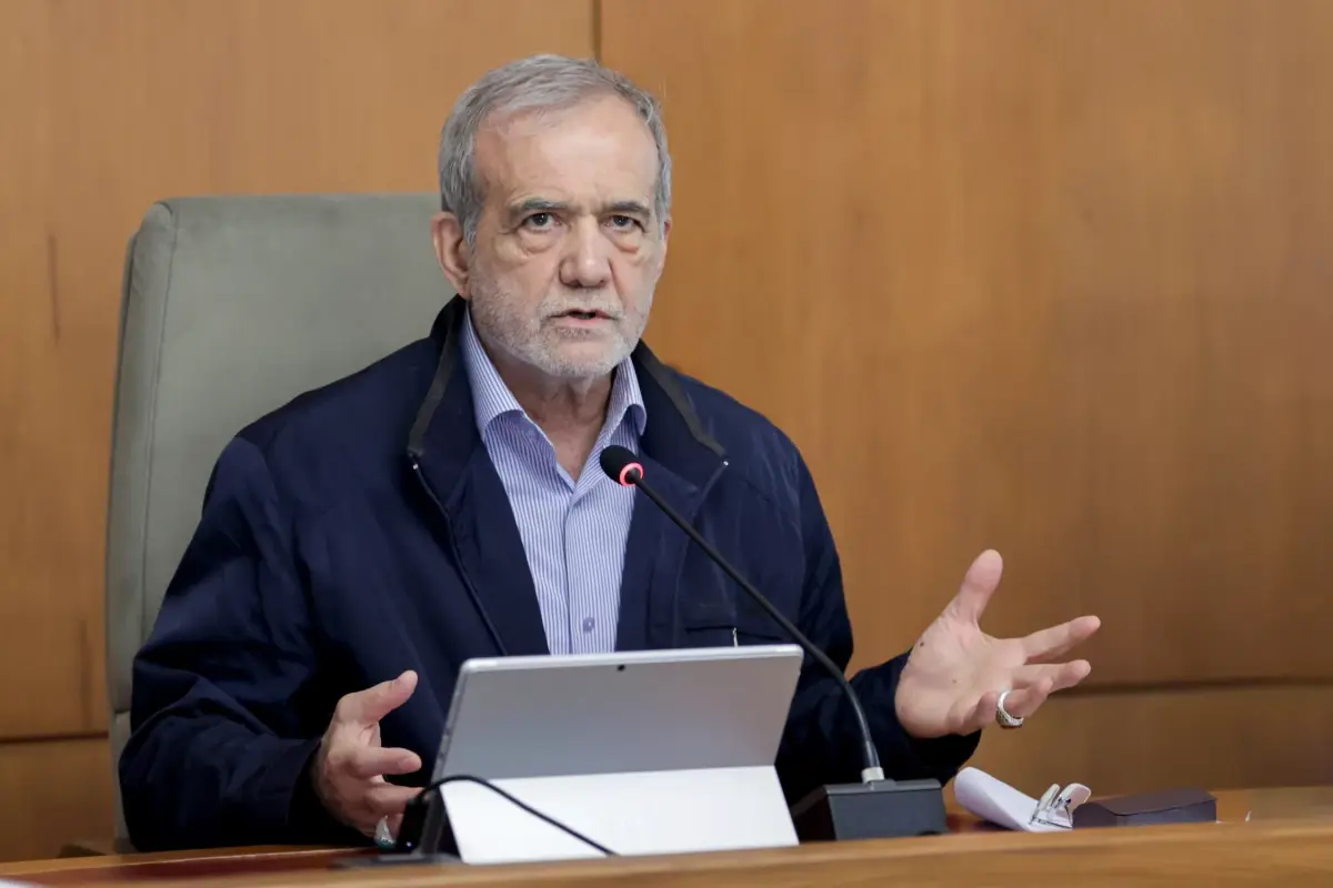 Iran Cumhurbaskani Pezeskiyan Yagmur Yagmazsa 19228762 Amp