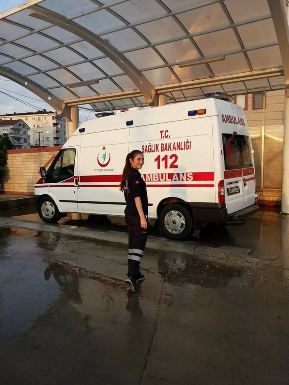 Kamyonetin Yaya Gecidinde Carptigi Saglik 19208603 Amp