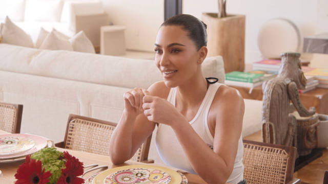 Kim Kardashian In Beyin Taramasindan Dusuk 19306427 915 M