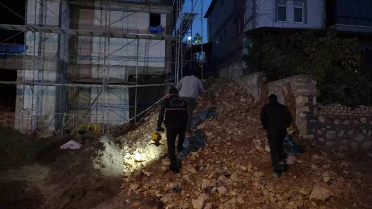 Malatya Da Insaatta Dusen Isci Hayatini Kaybe 19230653 Amp