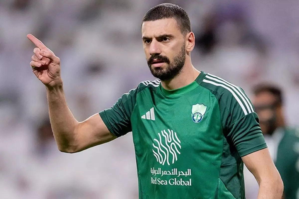 Merih Demiral Dan Fenerbahce Ye Kotu Haber 19252438 1646 Amp