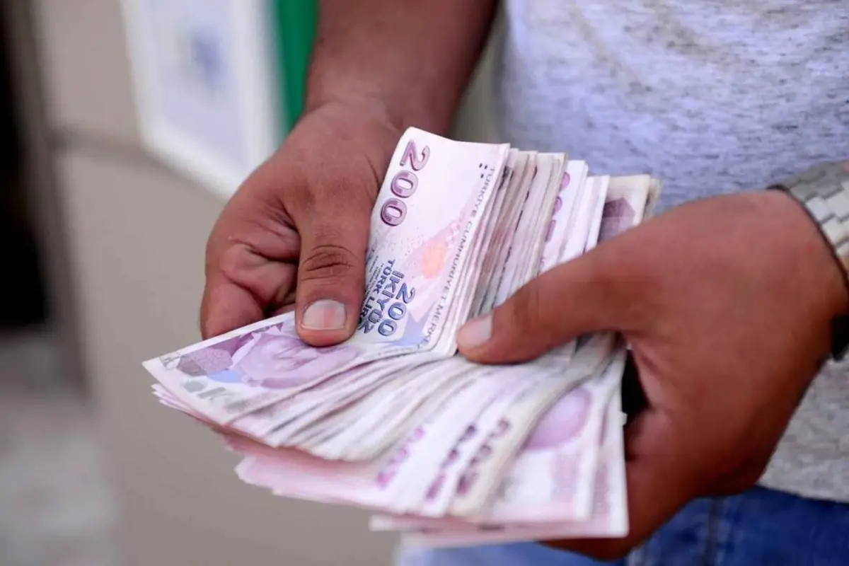 Merkez Bankasi Nin Tahmini Sonrasi Asgari Ucret 19235301 8630 Amp