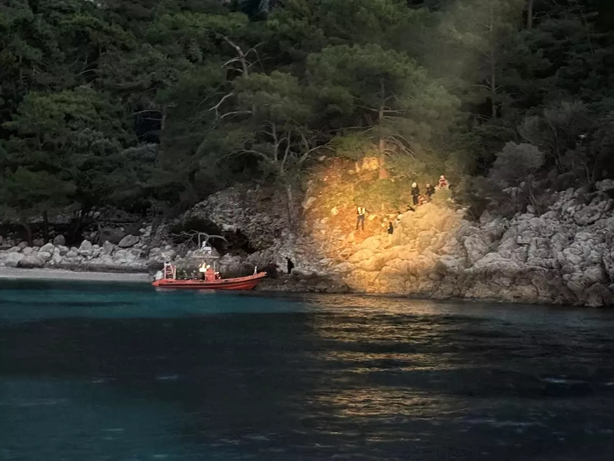 Mugla Da 36 Duzensiz Gocmen Kurtarildi 19230924 Amp