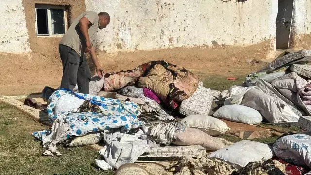 Nereye Gitseler Evdeki Esyalar Kendi Kendine Alev 19217954 3099 M