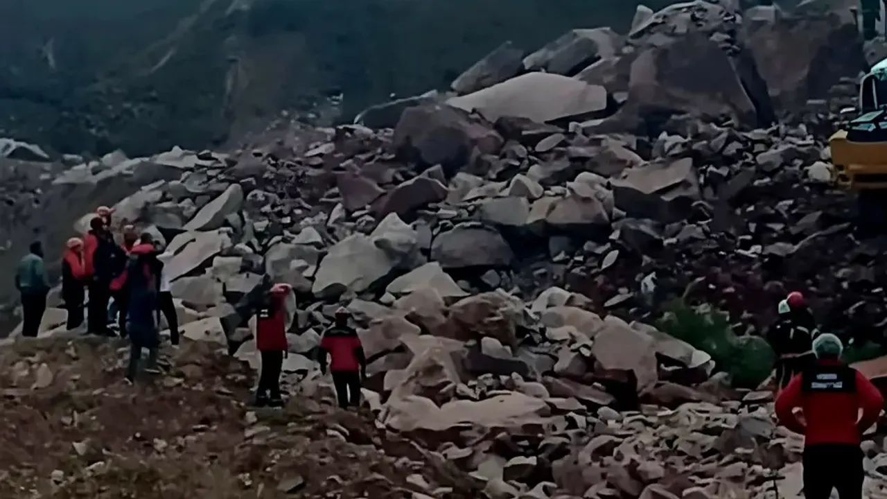 O R D U D A T A S O C A G I N D A G O C U K M E Y D A N A G E L D I 1000728 296926 964003