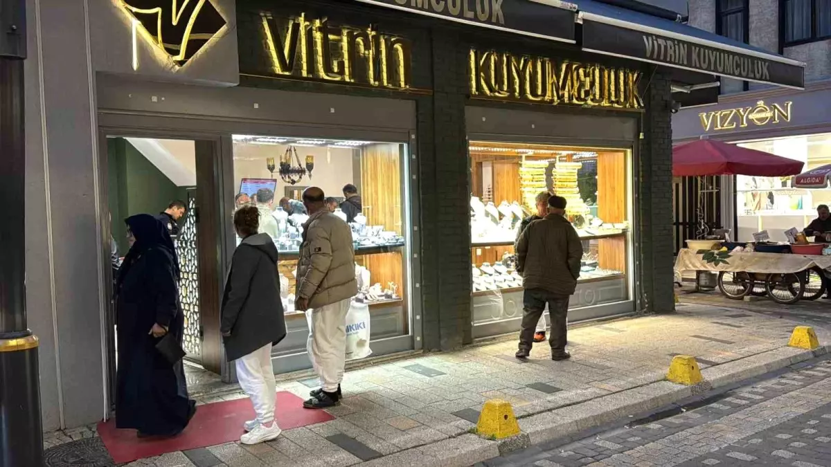 Ordu Da Kuyumcu Hirsizligi 2 Milyon Tl Lik Al 19239829 Amp