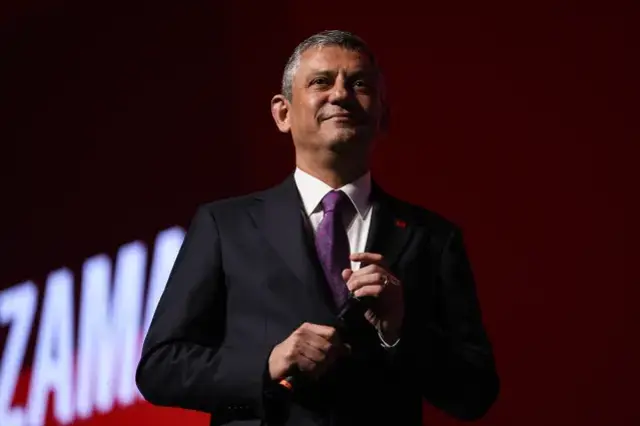 Ozgur Ozel Yeniden Chp Genel Baskani Secildi 19306227 7622 M