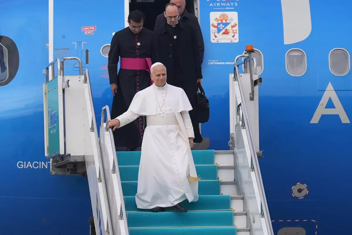 Papa 14 Leo Ankara Da Iste Ilk Goruntuler Ve 19298053 7875 Amp