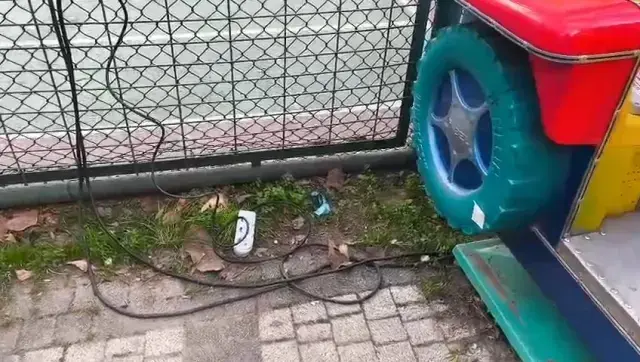 Parkta Dehset 5 Cocuk Oyuncaklarda Elektrik 19286884 5052 M