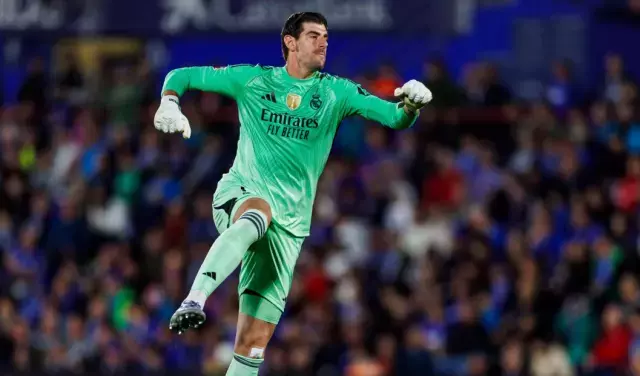 Real Madrid De 2 Sakatlik Birden 19244280 2241 M