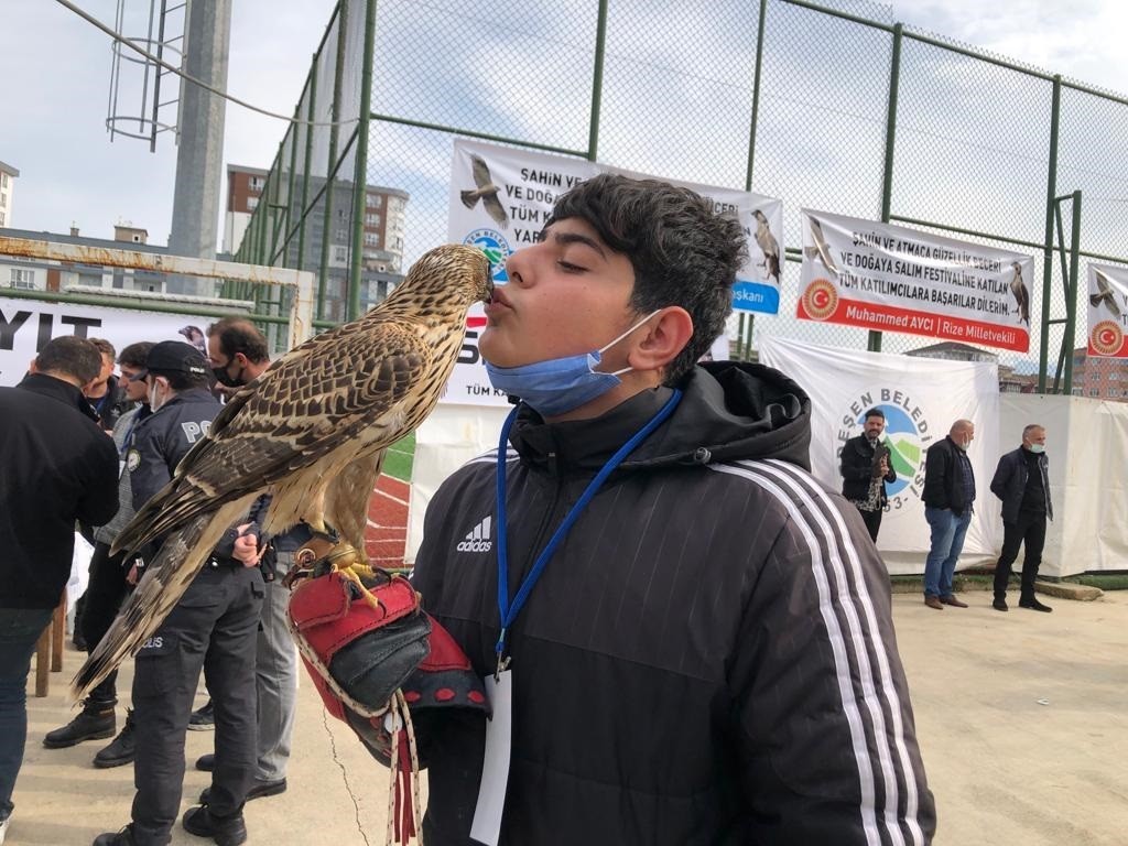 Rizenin Ardesen Ilcesi Vali Erdal Ata Stadyumunda 1635682515931