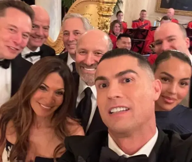 Ronaldo Ve Elon Musk Tan Beyaz Saray Da Devler 19269311 4047 M