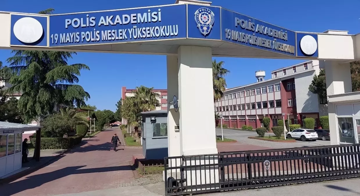 Samsun Da Polis Meslek Yuksek Okulu Ogrencisi 19260045 9101 Amp