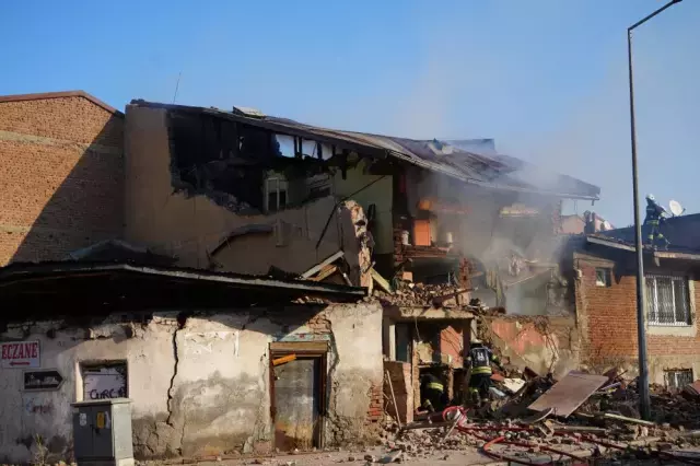 Sehir Diken Ustunde Dogal Gaz Patlamasi Sonucu 2 19297465 7500 M