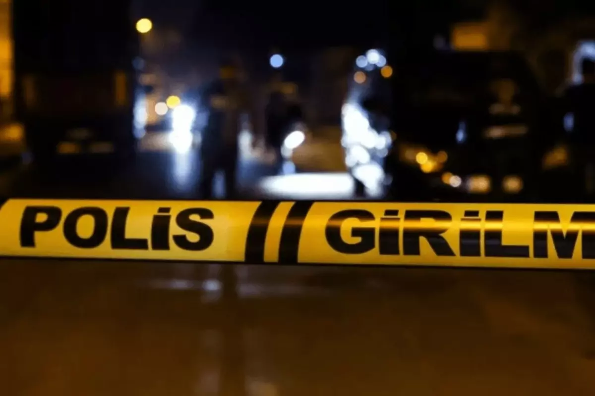 Sokak Ortasinda Dehset Bosanma Asamasindaki 19254839 1880 Amp